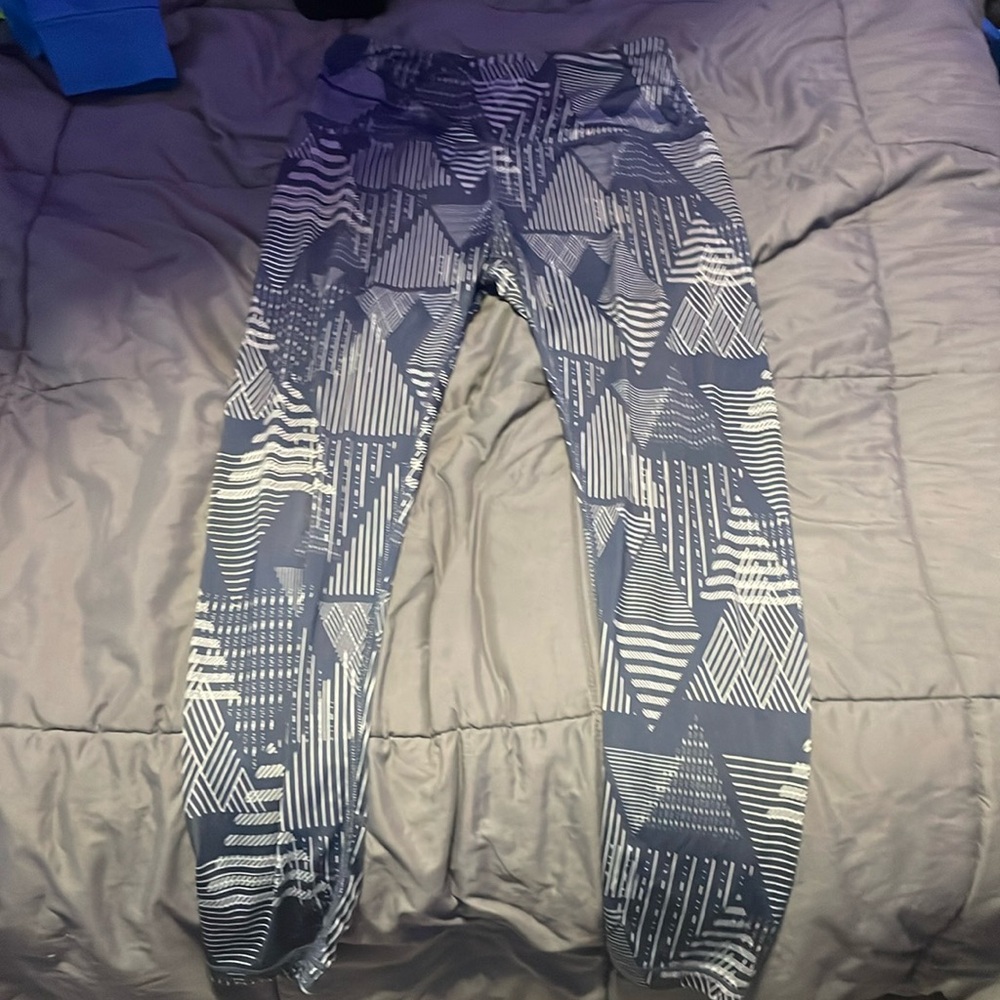 Leggings again but not sure of brand or size